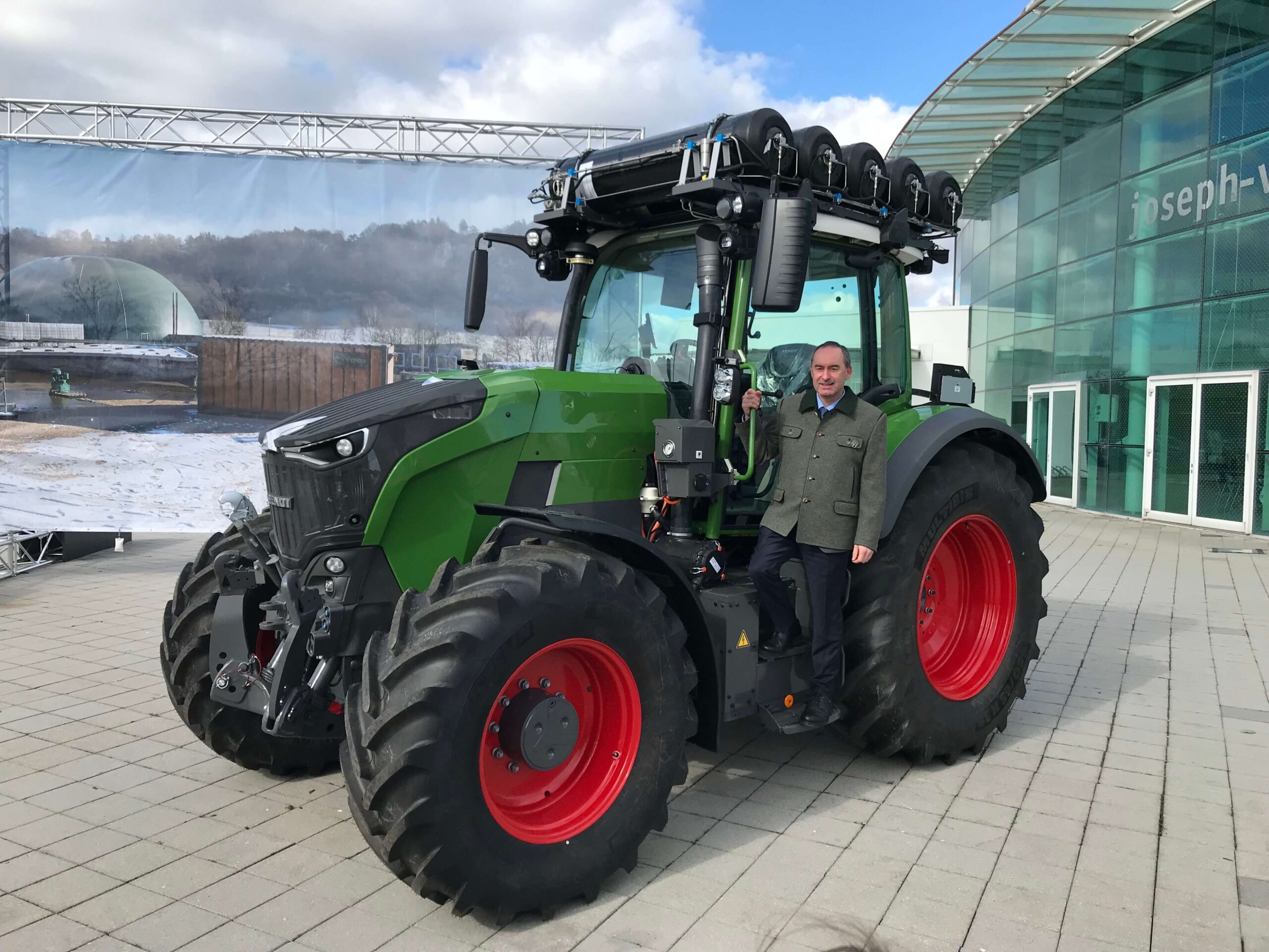 FENDT apresenta o primeiro trator movido a hidrogênio em evento na Alemanha